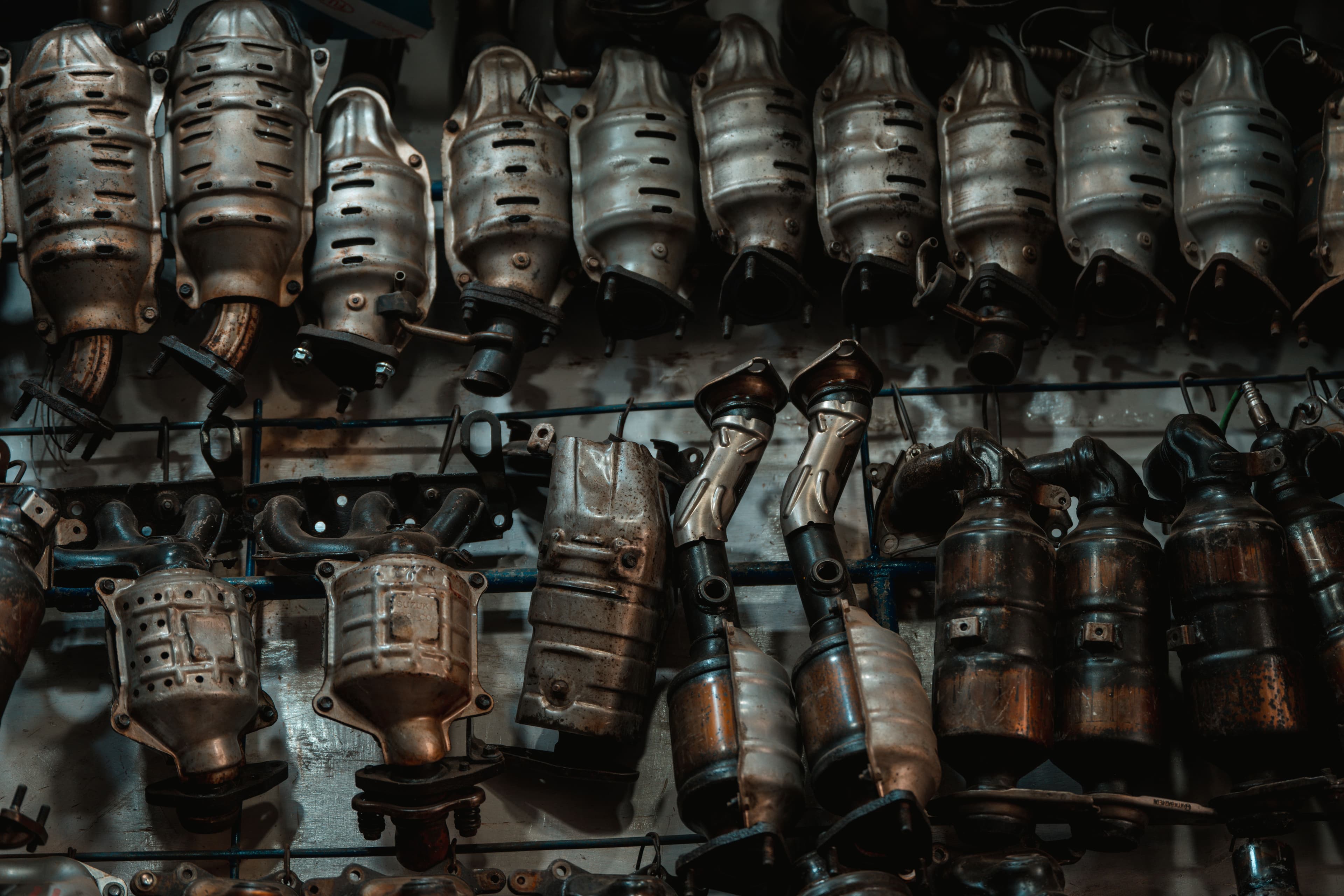 Genuine automotive spare parts inventory